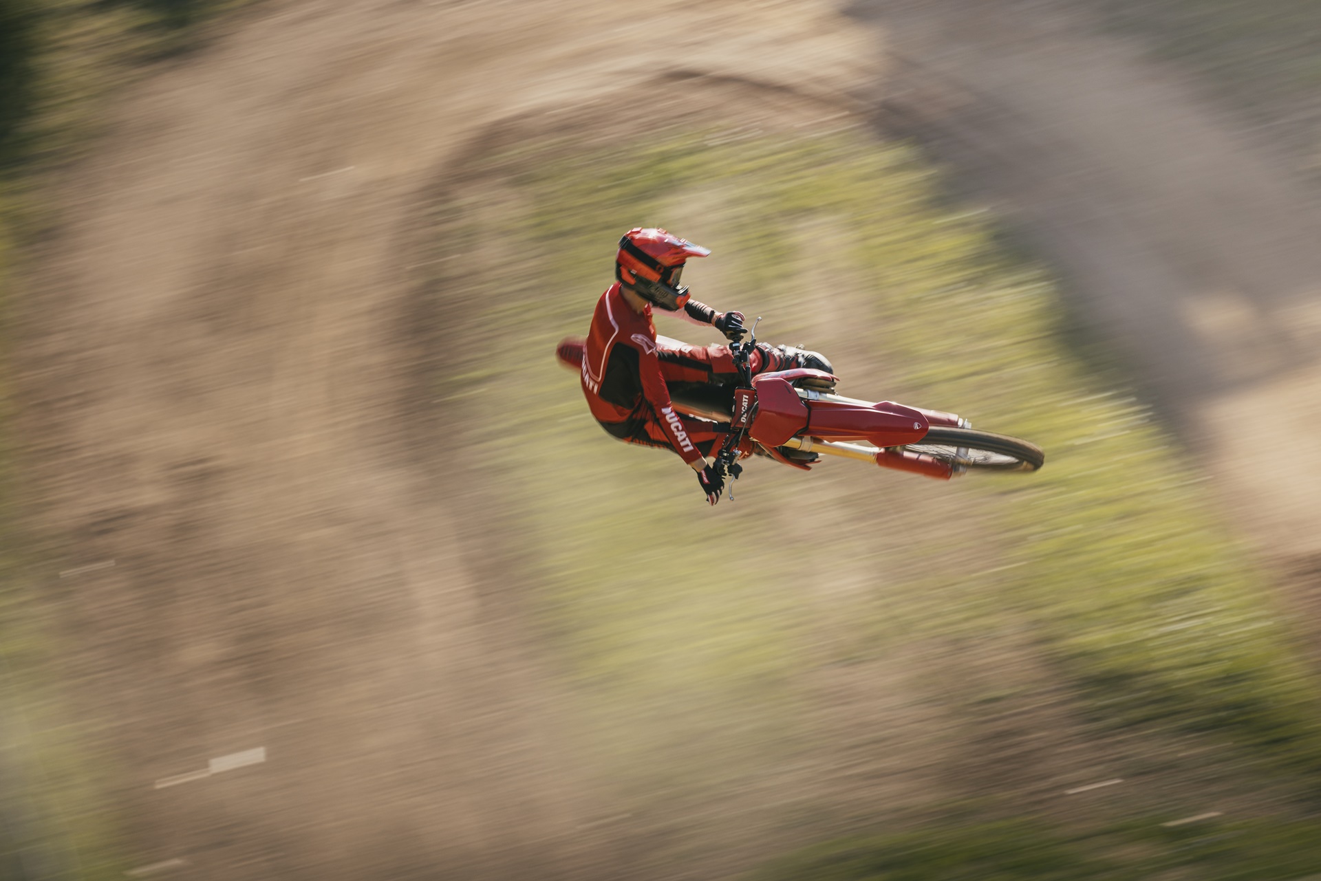 Ducati Desmo450 MX 2027 range: more features and better ergonomics to improve riding