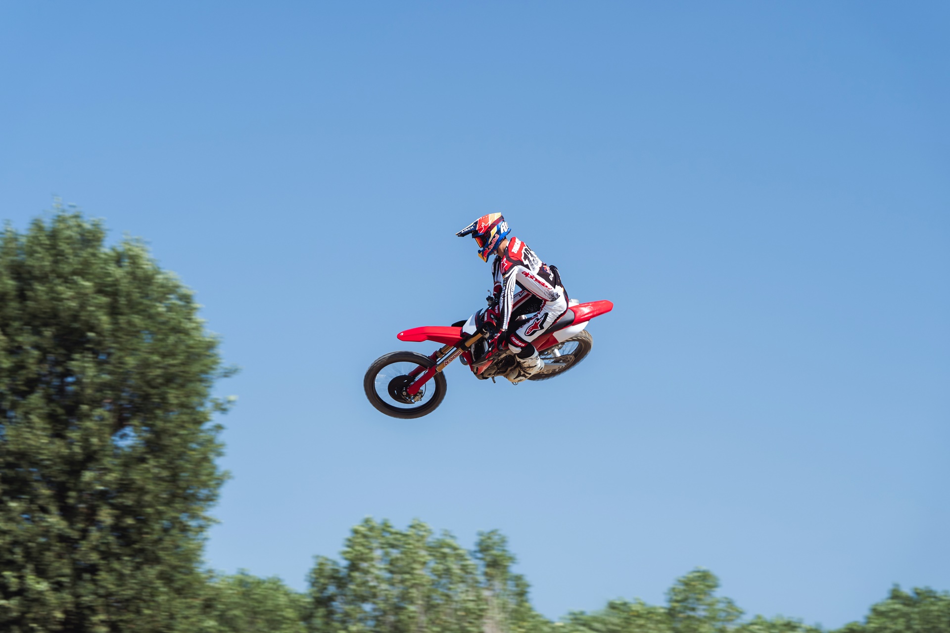 Ducati Desmo450 MX 2027 range: more features and better ergonomics to improve riding