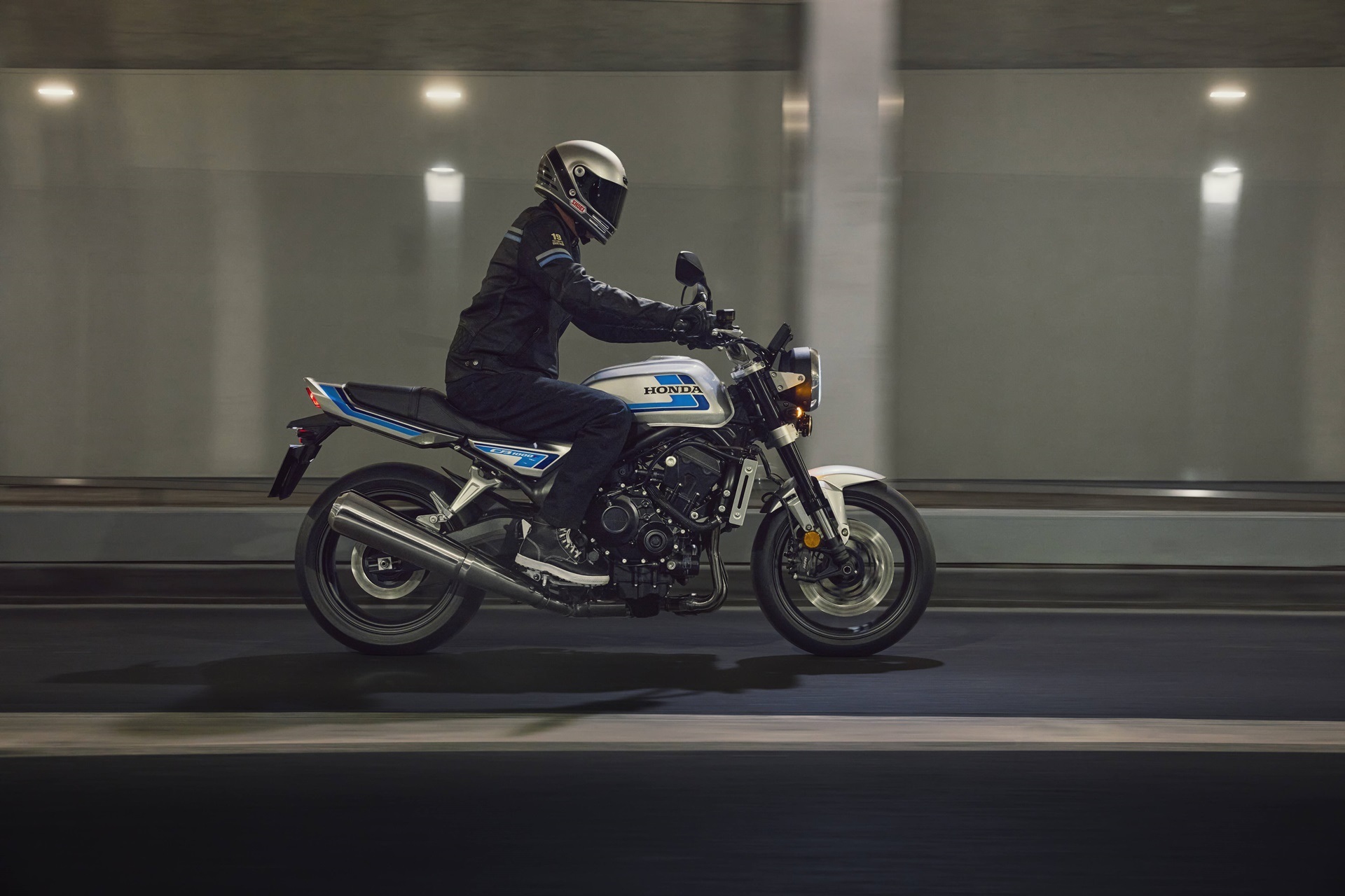 The story behind the CB1000F: the naked with retro essence and aesthetics born from competition