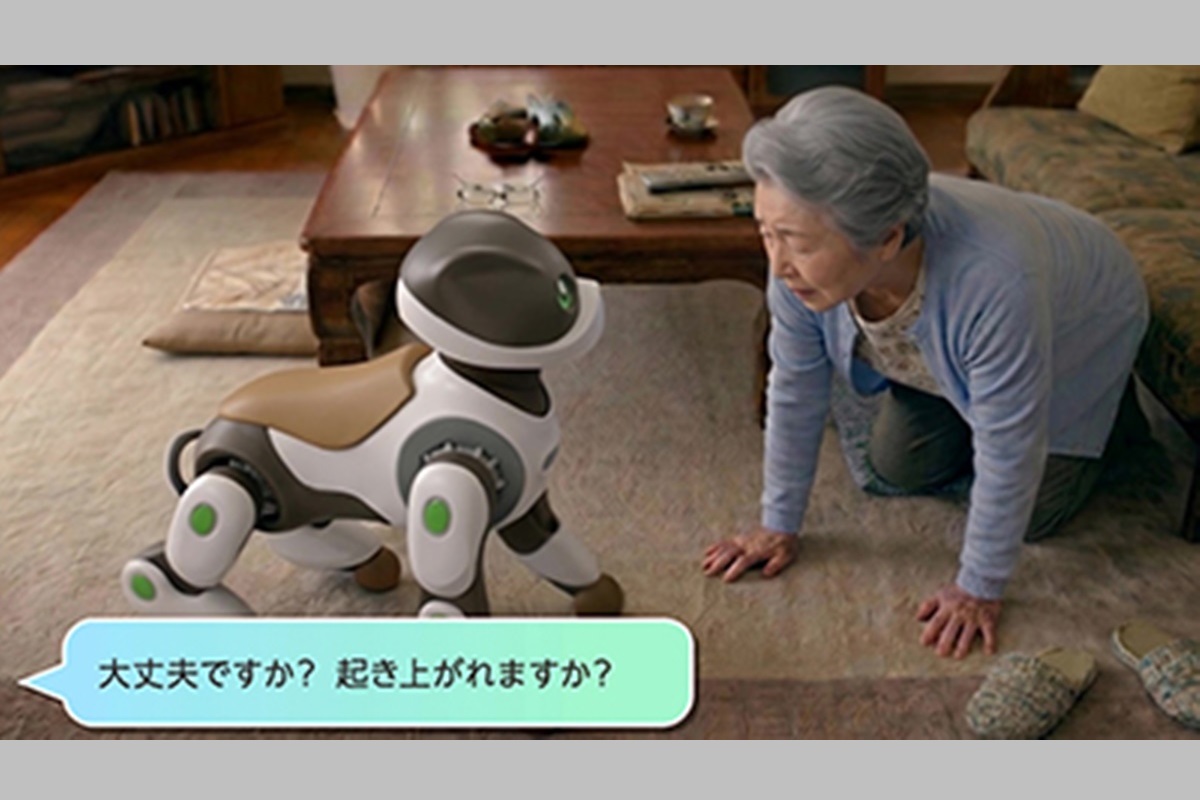 Kawasaki moves into the health sector with “Home LEO”, the robot designed to assist the elderly