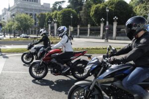Bajaj offers us three proposals within its Pulsar family to enter the naked sports segment