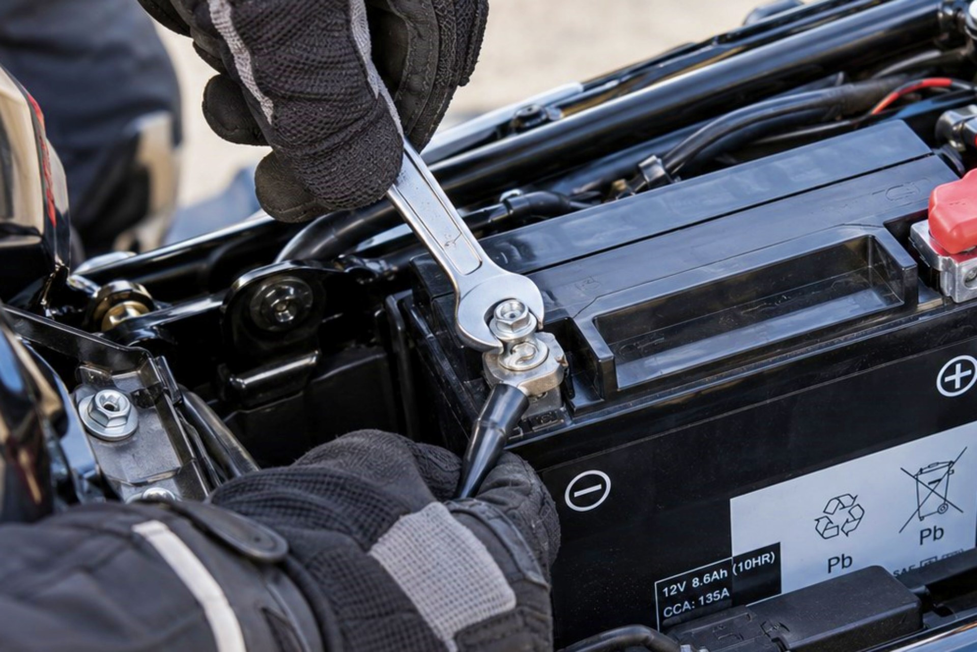 How to change motorcycle battery