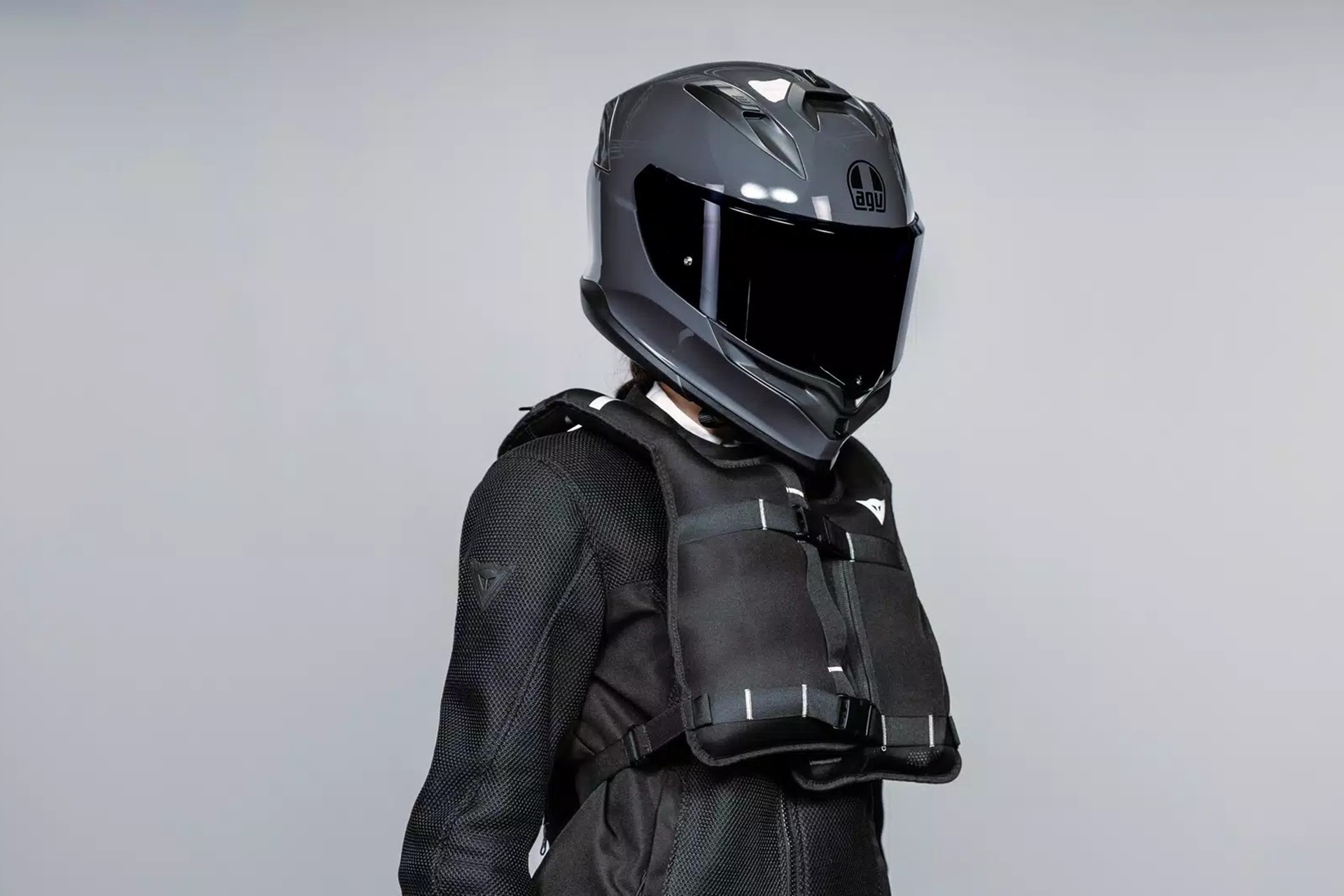 Dainese Smart GO “the lightest motorcycle airbag in history”