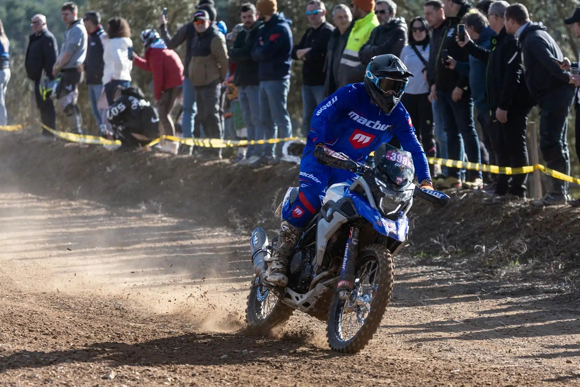 Macbor and Gerard Farrés will debut in the Dakar Rally in its 2027 edition together