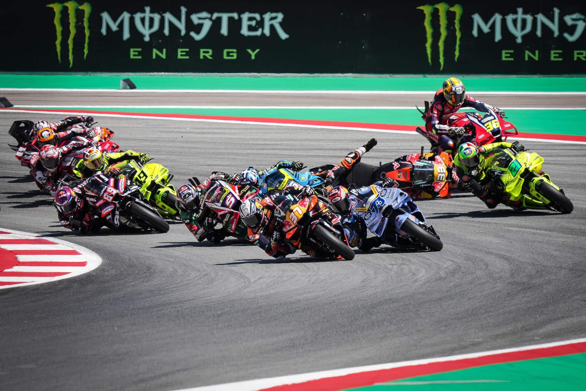 8 de los 22 pilotos de MotoGP se han perdido un GP esta temporada por lesión ¡y quedan 5 fines de semana!