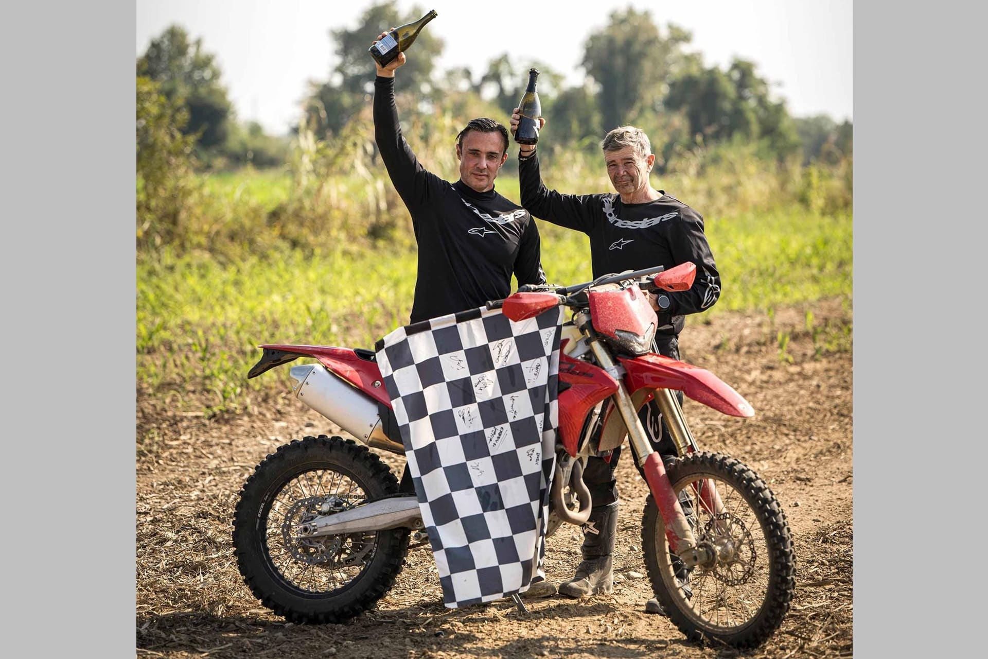 Silvio Sabba and Valerio Boni break a new record on a Ducati Desmo450 EDS