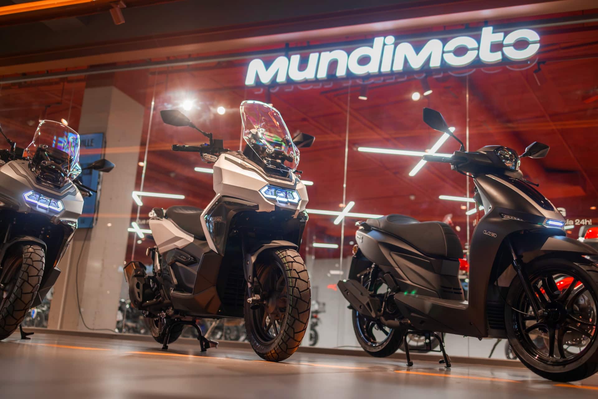 Mundimoto distributor of UM Motorcycles in Spain 2027