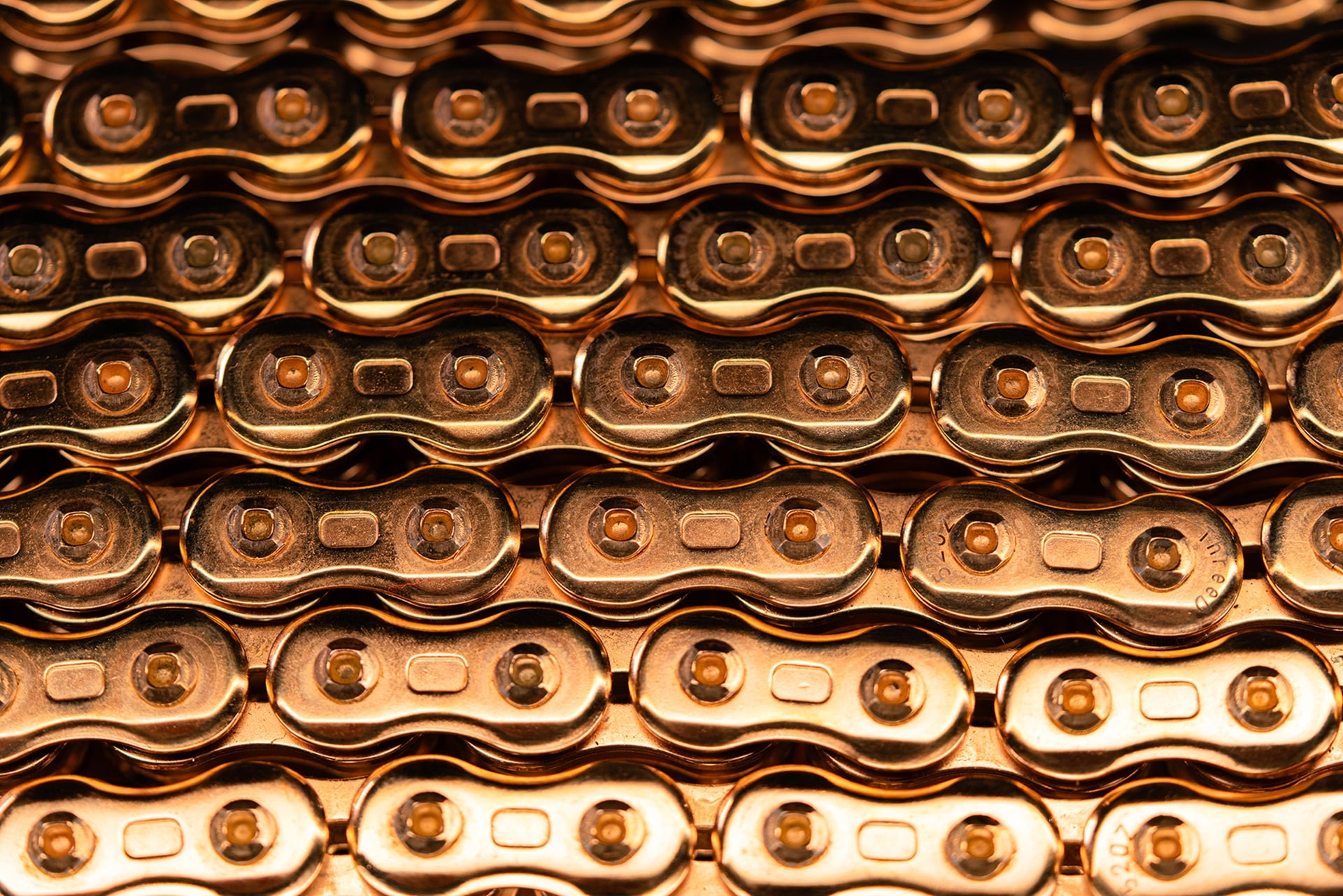 EK Chain range of chains: Japanese engineering at its most demanding