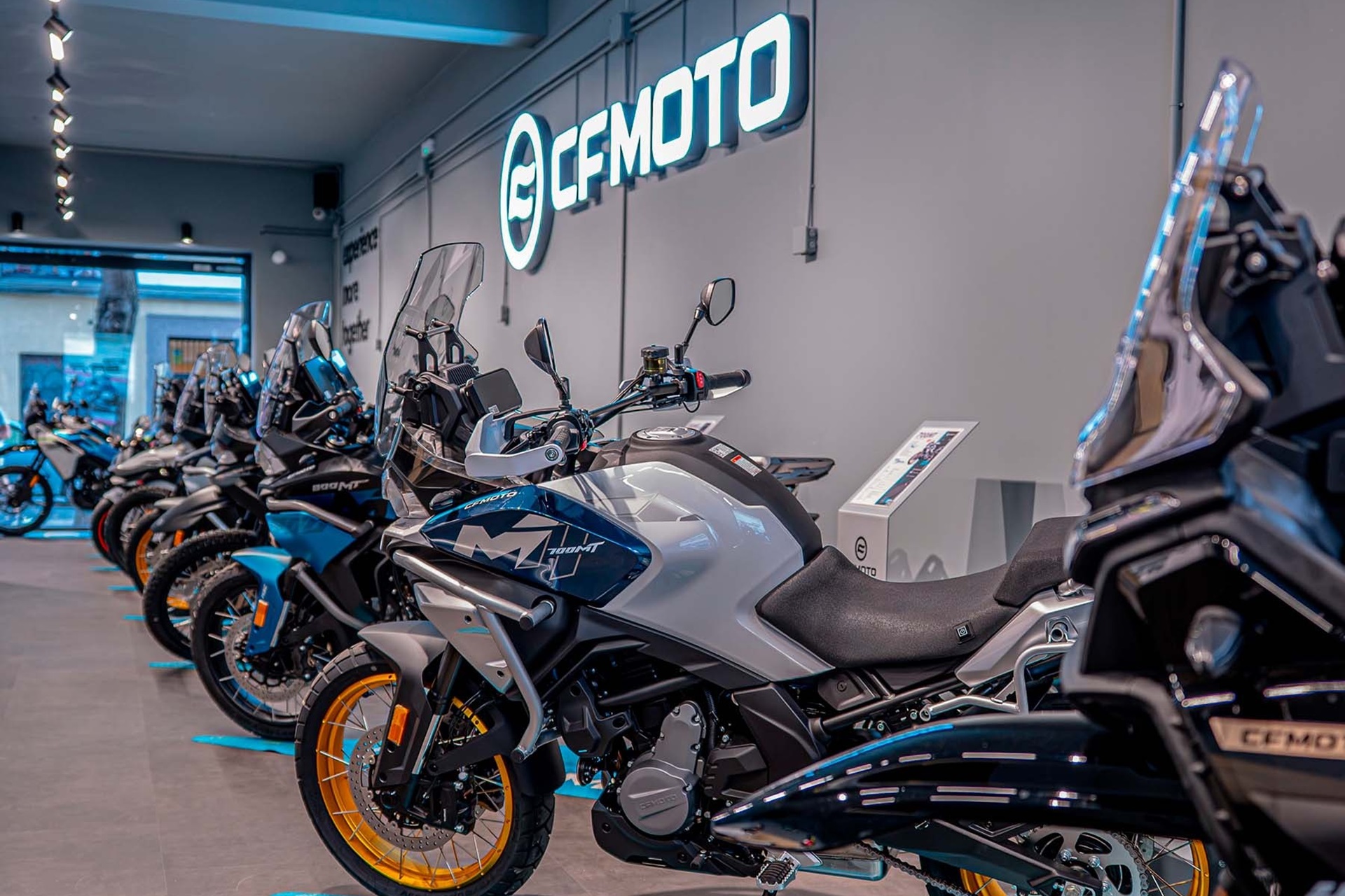CFMOTO inaugura nueva tienda en Madrid este mismo mes de octubre de 2026