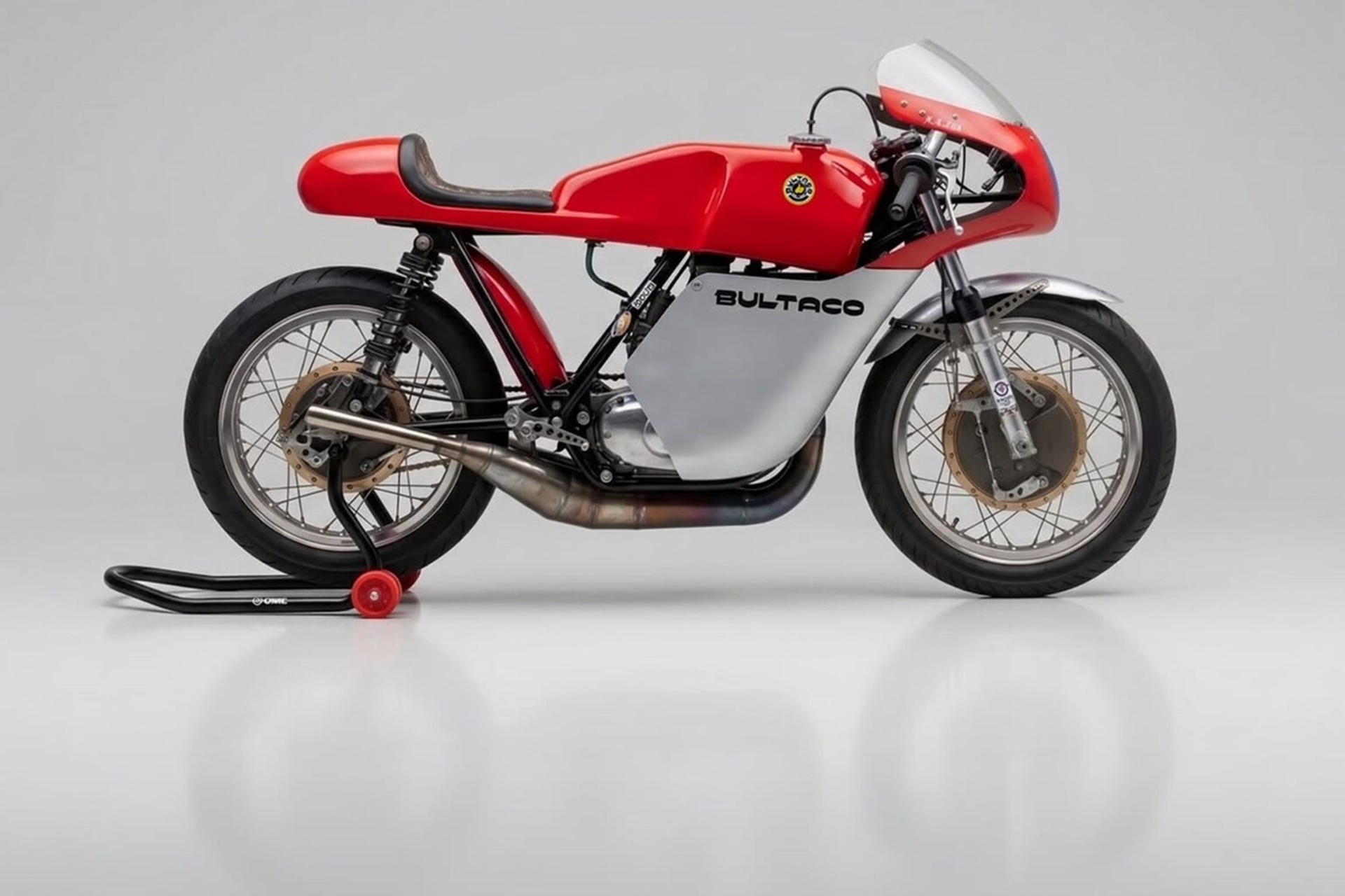 Bultaco uses the emblematic acronym Bandido to name its new Supermotard model