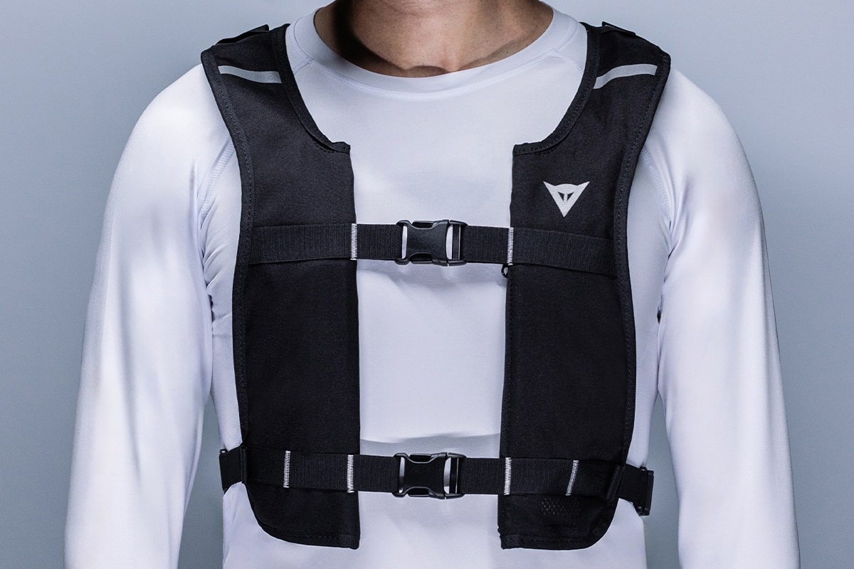Dainese Smart GO “the lightest motorcycle airbag in history”